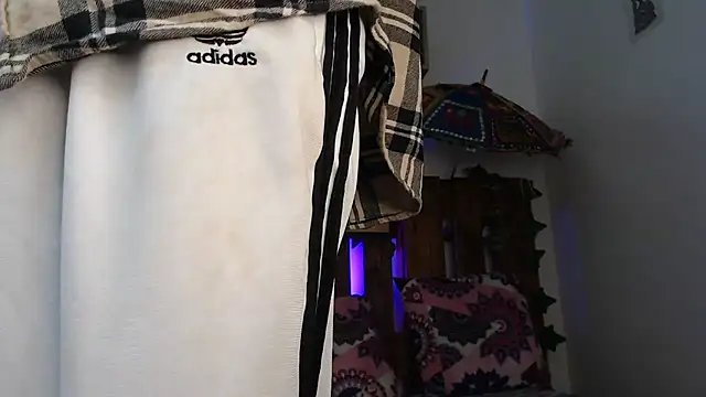 Snapshot of SARA_VAL3NTINA_ chatting on March 14, 2025, 9:10 pm SARA VAL3NTINA  online show from March 14, 2025, 9:10 pm