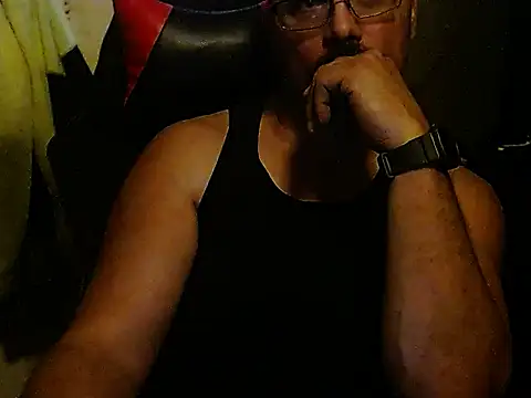 Snapshot of KrazyLegz chatting on January 4, 2025, 11:06 pm KrazyLegz online show from January 4, 2025, 11:06 pm
