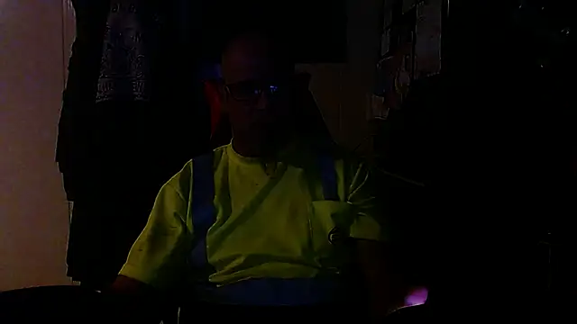 Snapshot of KrazyLegz chatting on September 19, 2025, 10:54 pm KrazyLegz online show from September 19, 2025, 10:54 pm