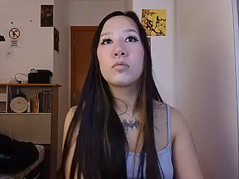 Snapshot of Japabaixinha chatting on May 18, 2026, 1:35 am Japabaixinha online show from May 18, 2026, 1:35 am