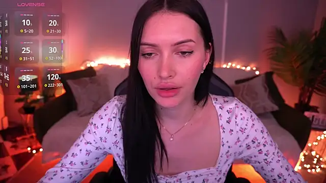 MilaSecrett online show from March 17, 2026, 2:53 pm