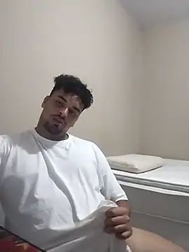 Xcumshot33 online show from March 12, 2025, 1:25 am