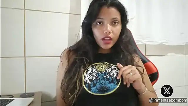 bombomepimenta online show from March 4, 2025, 12:39 am