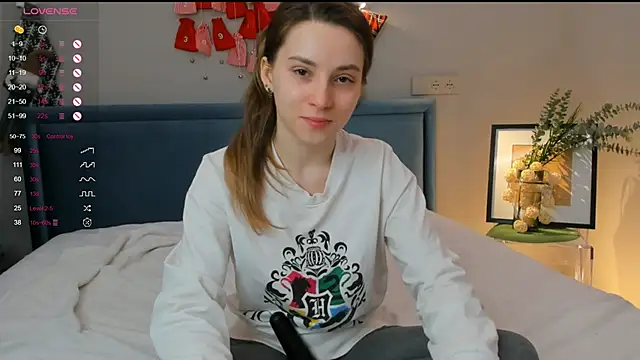 Snapshot of DonnaBurkee chatting on January 22, 2025, 4:12 pm DonnaBurkee online show from January 22, 2025, 4:12 pm