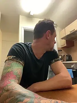 Yourhotboy 42 online show from March 3, 2025, 6:44 pm