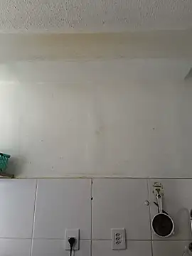 morenorj17 online show from July 8, 2026, 12:53 pm