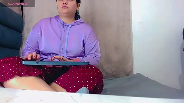 brunnette hot online show from January 9, 2026, 10:29 am