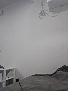 Iliketocooksquirt25 online show from September 21, 2025, 12:29 pm