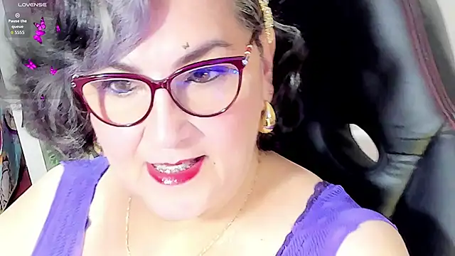 cataleya mom online show from September 13, 2025, 5:07 am