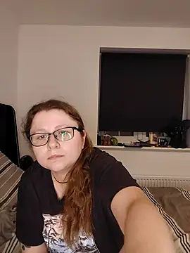 Kiarassecrets online show from March 23, 2026, 8:57 pm