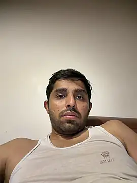 rhuh3991 online show from July 14, 2026, 7:52 pm