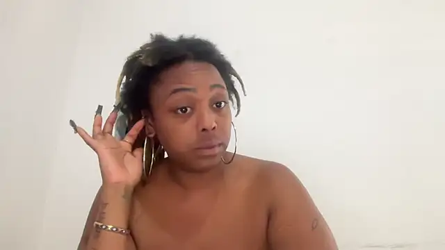 ChocolateCakeQueen online show from November 13, 2025, 7:46 pm