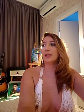 IreneHope online show from March 12, 2025, 3:40 pm