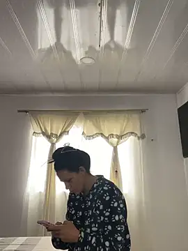 hannahb-e online show from October 17, 2025, 2:30 pm