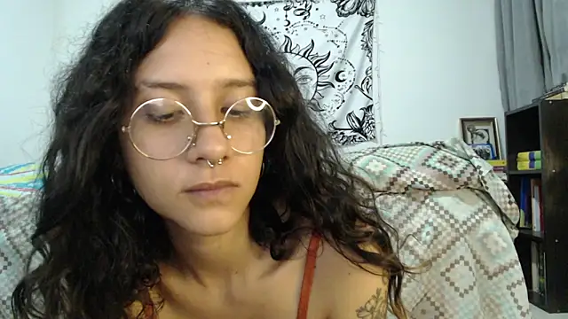 AlinaWoolf  online show from March 8, 2025, 7:49 am