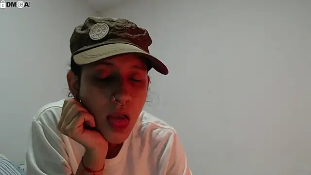 AlinaWoolf  online show from January 10, 2026, 3:30 am