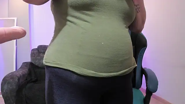 Sammy owens  online show from December 1, 2025, 12:21 pm