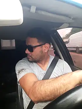 hecwil8 online show from October 11, 2025, 12:04 pm