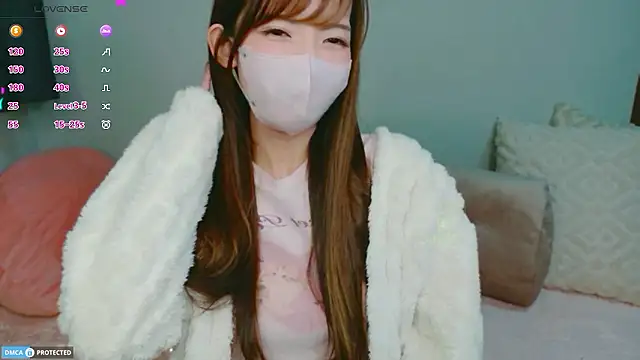 AKANE-- online show from December 4, 2025, 1:42 pm