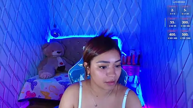 NicolleTaylor online show from October 9, 2025, 2:42 am