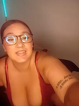 Snapshot of Isabella_Du chatting on December 2, 2024, 10:01 pm Isabella Du online show from December 2, 2024, 10:01 pm