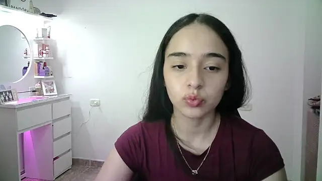 Snapshot of aineangeel chatting on May 12, 2026, 2:19 am aineangeel online show from May 12, 2026, 2:19 am