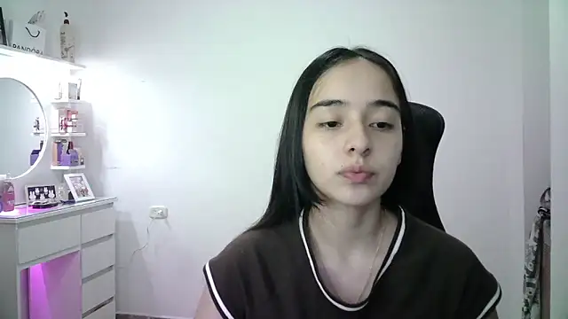 Snapshot of aineangeel chatting on May 20, 2026, 12:39 am aineangeel online show from May 20, 2026, 12:39 am