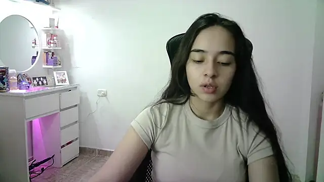 Snapshot of aineangeel chatting on May 25, 2026, 12:38 am aineangeel online show from May 25, 2026, 12:38 am