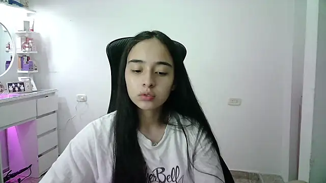 Snapshot of aineangeel chatting on May 27, 2026, 1:57 am aineangeel online show from May 27, 2026, 1:57 am