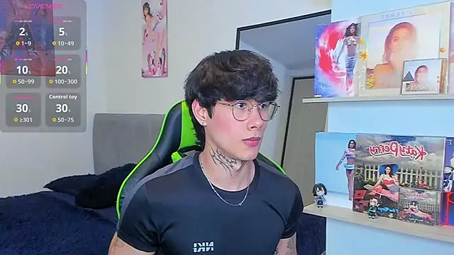 JayHotxxx online show from March 20, 2026, 12:37 am