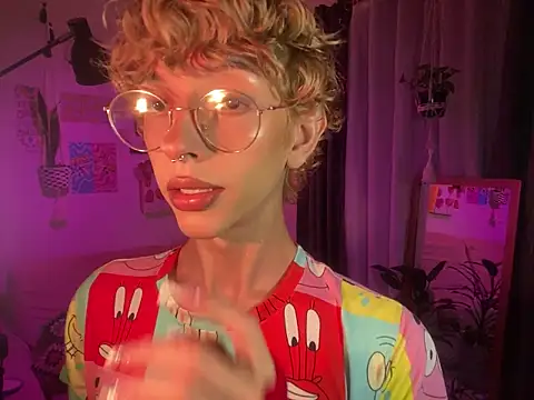 lyamthommpson online show from February 24, 2026, 4:32 am