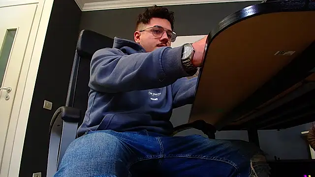 Snapshot of JoshKnights chatting on February 27, 2025, 11:41 am JoshKnights online show from February 27, 2025, 11:41 am