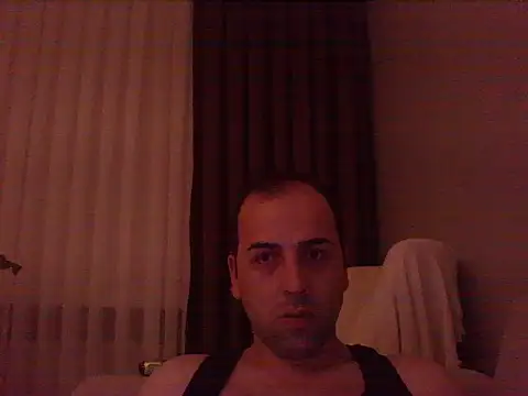 Snapshot of Yldrmm_9553 chatting on July 2, 2026, 9:32 pm Yldrmm 9553 online show from July 2, 2026, 9:32 pm