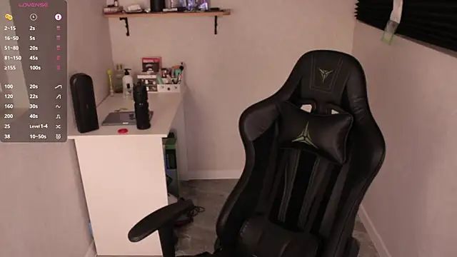 carthylovvve online show from December 29, 2024, 9:52 pm