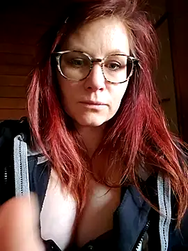 die-EinHORNY-WG online show from November 11, 2025, 1:00 pm