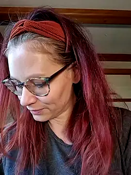 die-EinHORNY-WG online show from December 17, 2025, 11:49 am