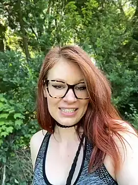Snapshot of die-EinHORNY-WG chatting on June 27, 2026, 9:25 am die-EinHORNY-WG online show from June 27, 2026, 9:25 am