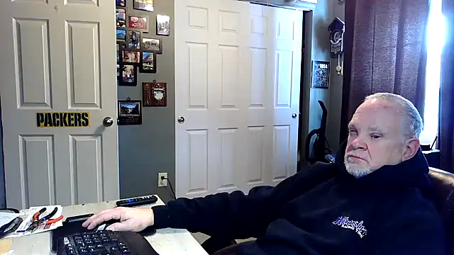 nobledad online show from February 9, 2026, 3:27 pm