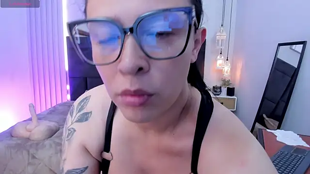 Tisha  lau online show from April 30, 2026, 1:50 pm