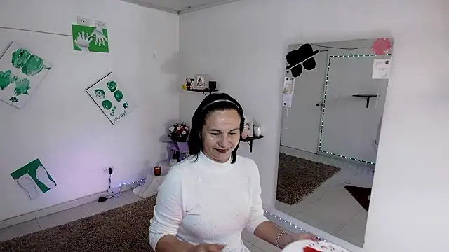 lollita 23  online show from March 7, 2026, 7:22 pm