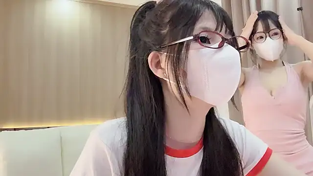 Snapshot of Jennie_Spa chatting on May 25, 2026, 2:45 pm Jennie Spa online show from May 25, 2026, 2:45 pm