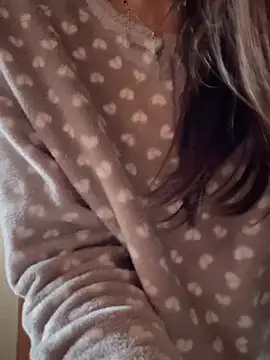 Snapshot of rossana99_ chatting on March 29, 2026, 9:20 am rossana99 online show from March 29, 2026, 9:20 am