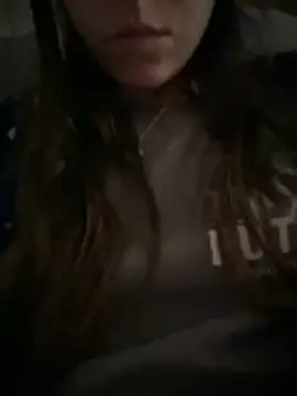 Snapshot of rossana99_ chatting on April 12, 2026, 2:33 pm rossana99 online show from April 12, 2026, 2:33 pm