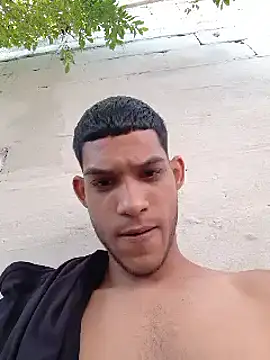 Snapshot of tanned_boy chatting on February 7, 2025, 8:10 pm tanned boy online show from February 7, 2025, 8:10 pm