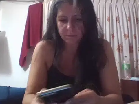 Snapshot of LucifernandaSw chatting on January 10, 2025, 1:53 am LucifernandaSw online show from January 10, 2025, 1:53 am