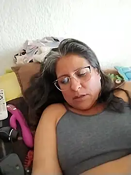 Snapshot of LucifernandaSw chatting on January 14, 2025, 3:47 pm LucifernandaSw online show from January 14, 2025, 3:47 pm