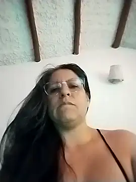 Snapshot of LucifernandaSw chatting on October 17, 2025, 11:02 am LucifernandaSw online show from October 17, 2025, 11:02 am