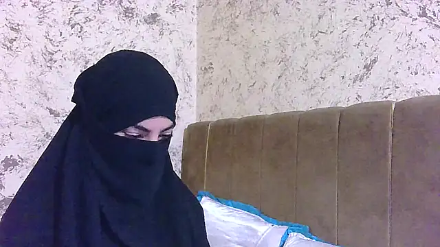 Hijabi HotGirls online show from April 3, 2026, 8:18 pm