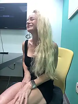 CindyOcean online show from February 21, 2025, 1:33 pm