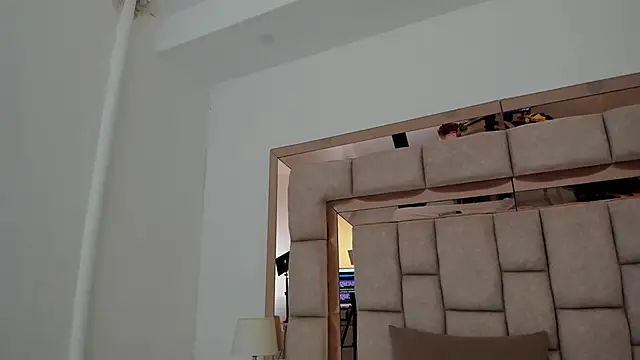 Snapshot of emma_castilloo chatting on March 22, 2025, 1:32 am emma castilloo online show from March 22, 2025, 1:32 am